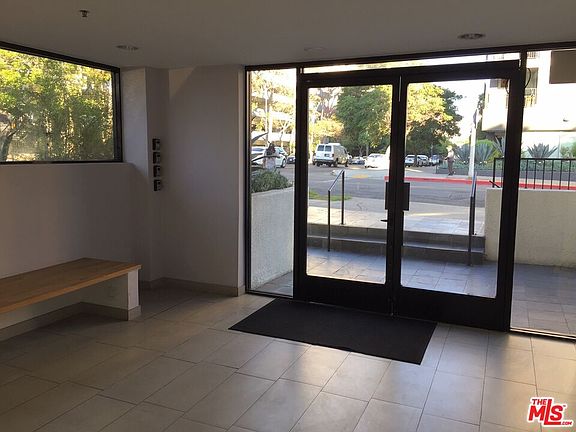 4th image of 701 S Kingsley Dr APT 203