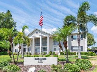 689 Lake Howard Dr NW APT 2D, Winter Haven, FL 33880