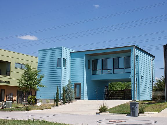 2nd image of 6005 Toscana Ave