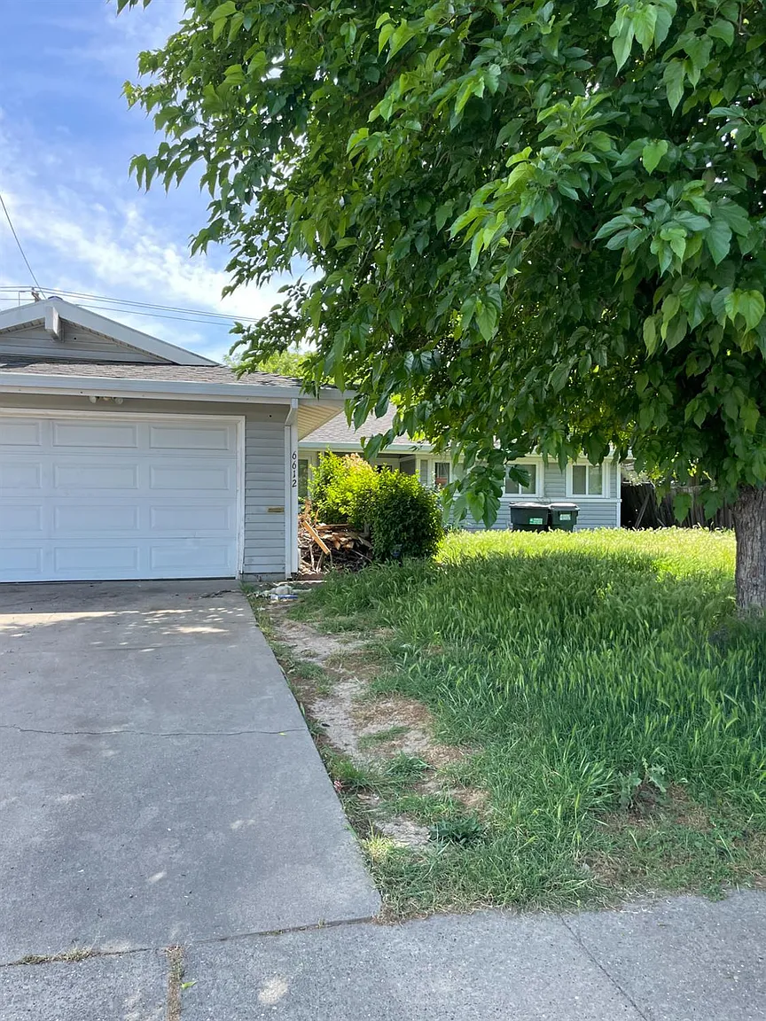 6612 Harley Way photo 1