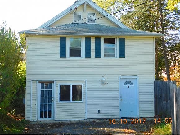 1st image of 10 Medford St