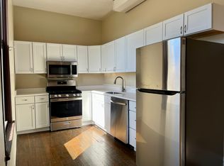 3765 N Kenmore Ave #3E, Chicago, IL 60613