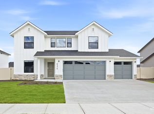 8370 E Cool River Loop, Nampa, ID 83687