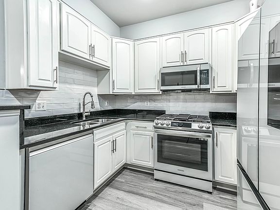 5th image of 15158 Kentshire Dr