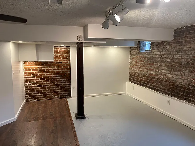 502 S 34th St — Photo 12