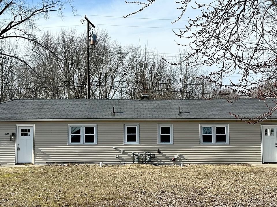1st image of 225 Rural St #1