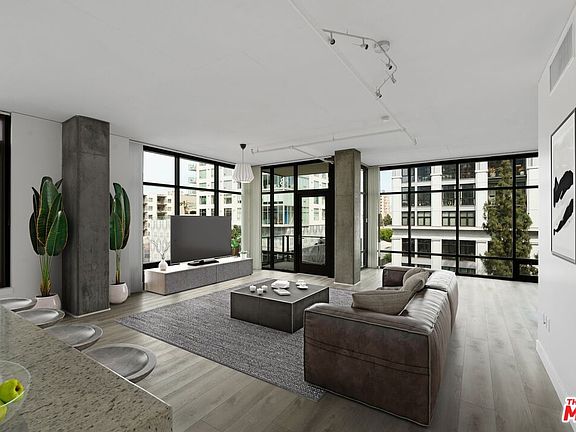 2nd image of 1111 S Grand Ave APT 611