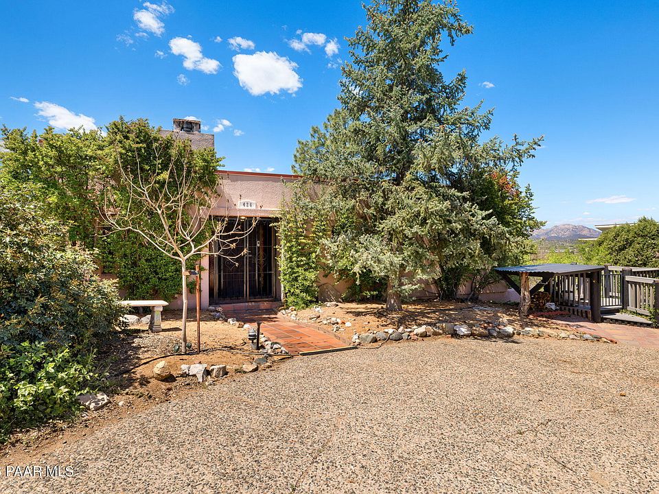 1st image of 426 S Alarcon St