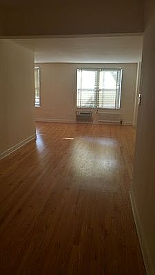 4th image of 13720 45th Ave APT 7R