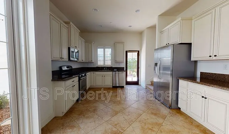 1349 Piper Pl — Photo 11