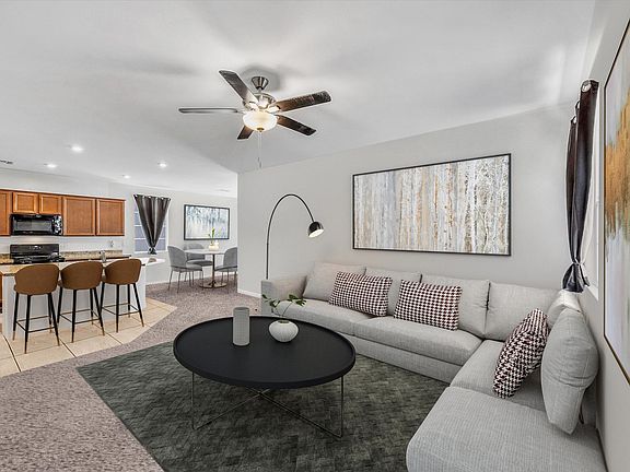 3rd image of 3043 Giant Pine Ave