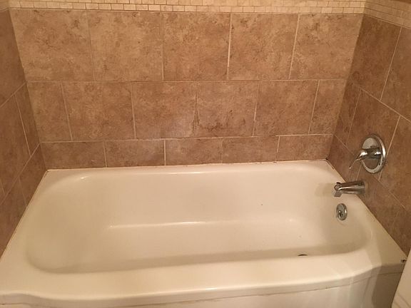 4th image of 7420 Hazelcrest Dr Unit 379