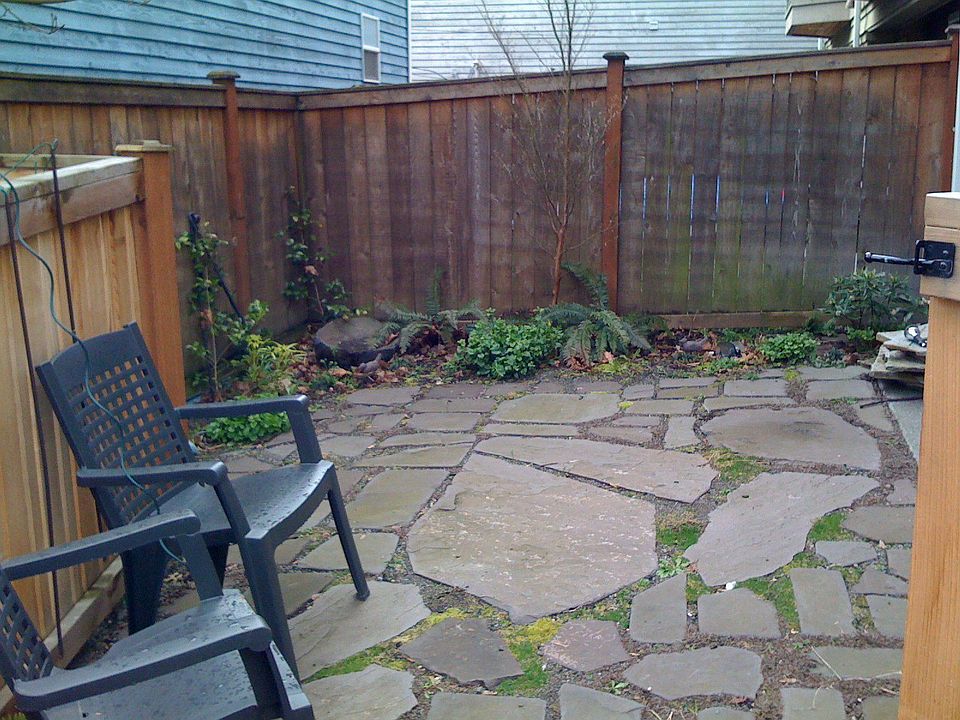 Fenced front yard