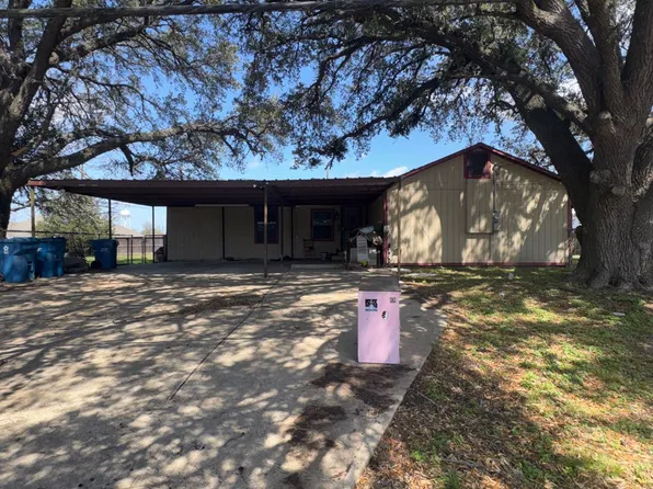 926 Millican St, Navasota, TX 77868