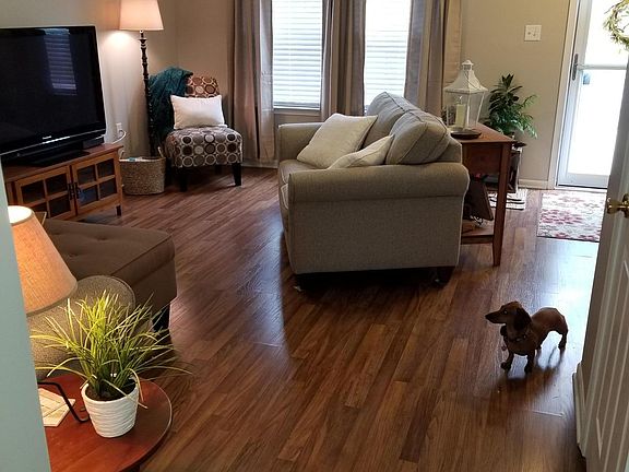 3rd image of 134 Park Place Dr