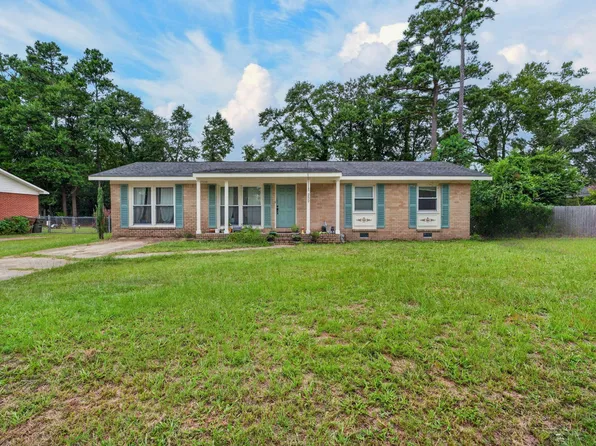 252 High Hill Dr, Moncks Corner, SC 29461