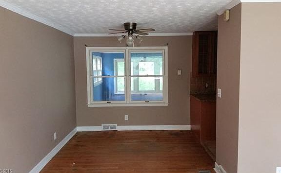4th image of 2205 Harden Cir