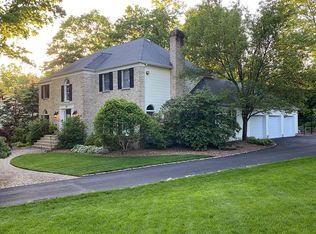 25 Muirfield Ln, Bridgewater, NJ 08807