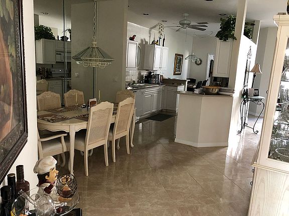3rd image of 3317 Wildwood Lake Cir
