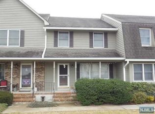 114 Lincoln Park Rd #205, Pequannock, NJ 07440