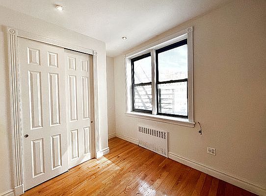 5th image of 242 E 75th St APT 4B