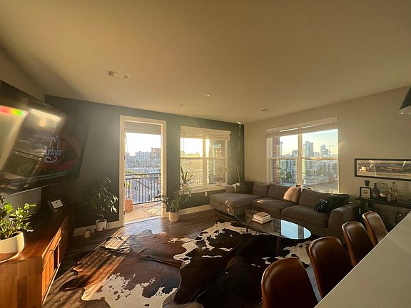 2nd image of 801 3rd Ave S #606