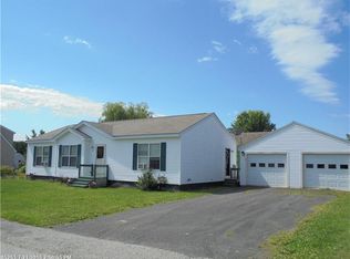 8 Littlefield St, Rockland, ME 04841