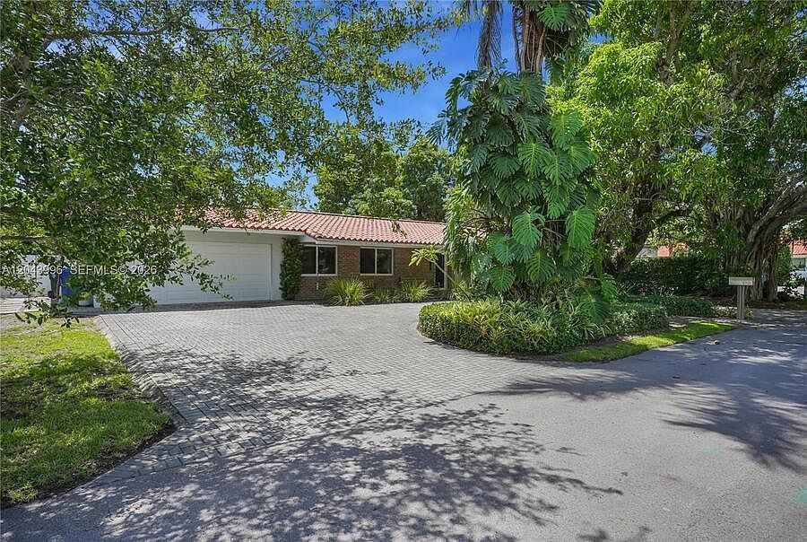 1st image of 5721 SW 59th Ct