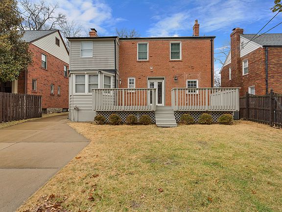 4th image of 8120 Pershing Ave