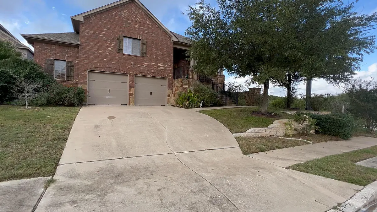 Building Photo - 543 Drury Ln