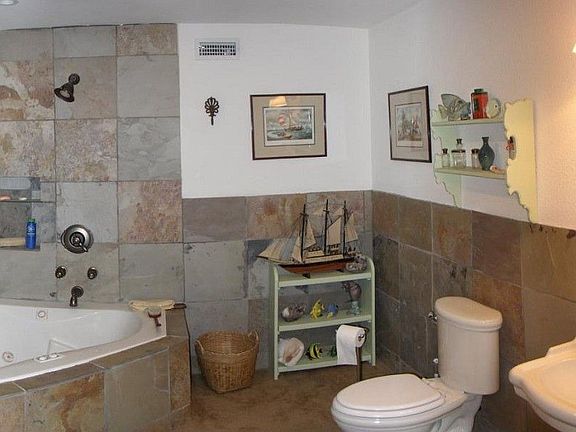 5th image of 26550 Kings Ct