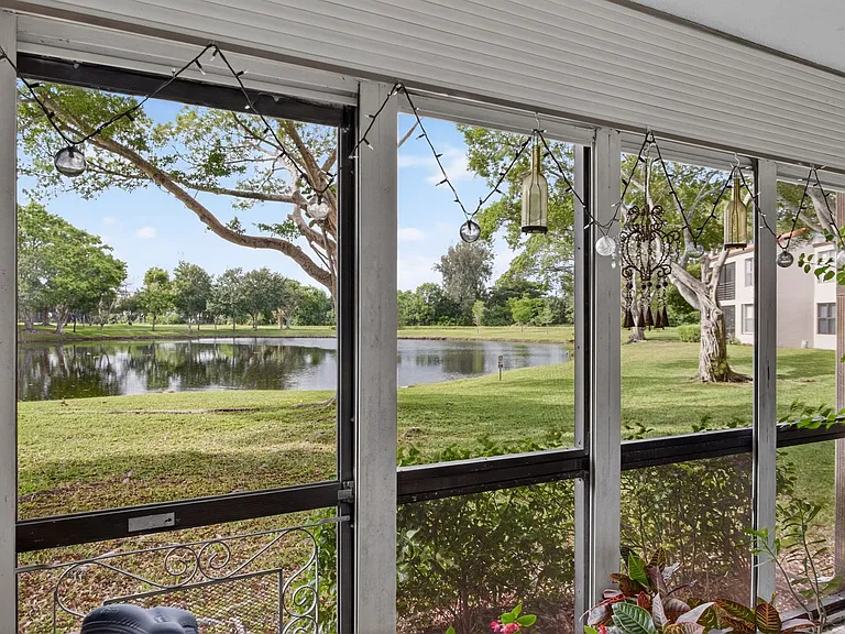 2308 S Cypress Bend Dr #123 — Photo 3
