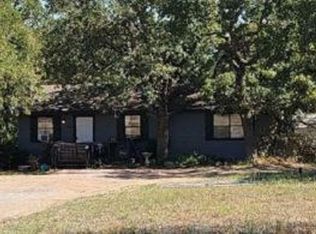 408 E Bradshaw Rd, Springtown, TX 76082
