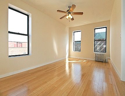 2nd image of 11880 Metropolitan Ave #6C