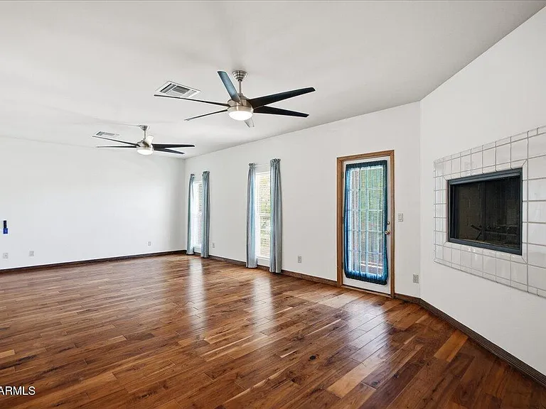 2157 E Alameda Dr — Photo 28