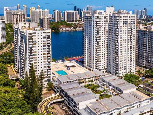 2780 NE 183rd St APT 1802, Aventura, FL 33160