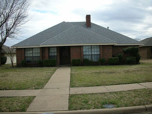 1st image of 2216 Seminole Ct