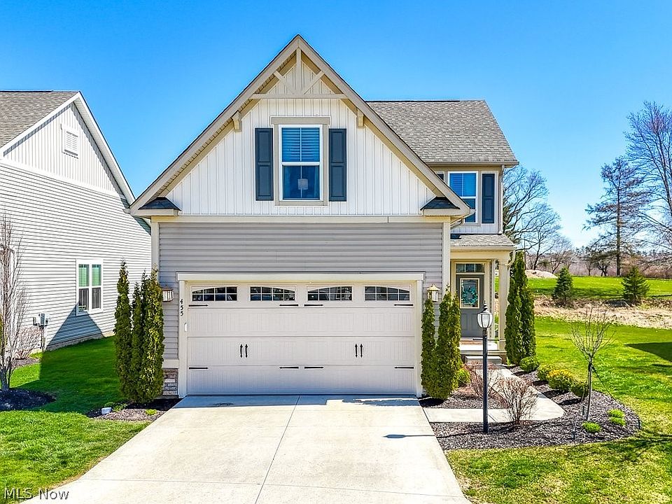 1st image of 455 Danbury Dr