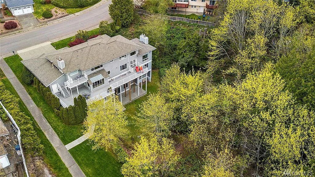 185th Ave NE, Bellevue — Photo 4