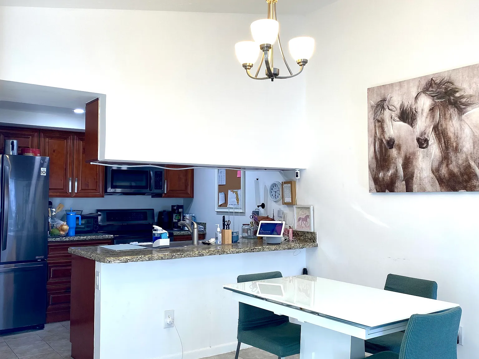 1 bed, 850 sqft, $1,500 — Photo 3