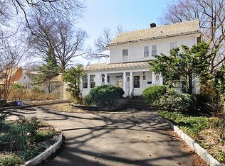 335 Knickerbocker Rd, Tenafly, NJ 07670