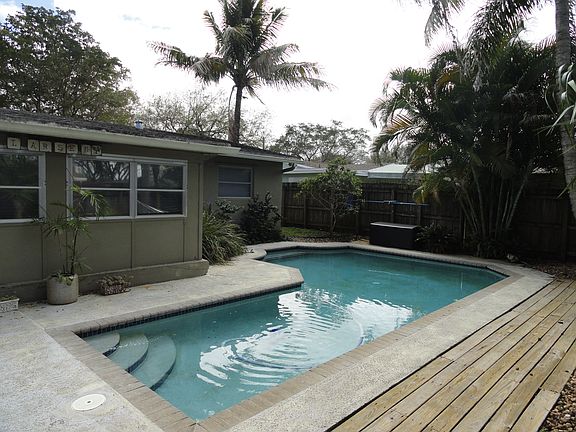 4th image of 5051 SW 94th Ter