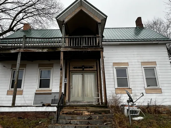 964 N Jefferson St, Montezuma, IN 47862