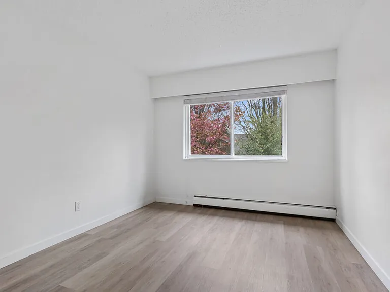 225 N Garden Dr #202 — Photo 14