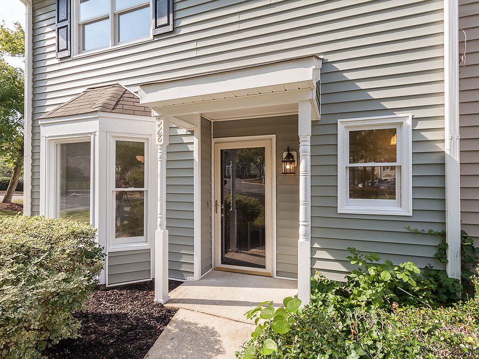 1st image of 528 Darby Glen Ln