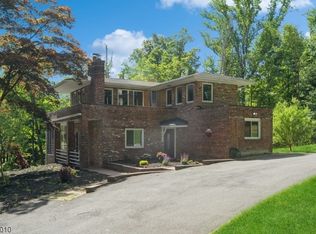 242 Lake Rd, Morristown, NJ 07960