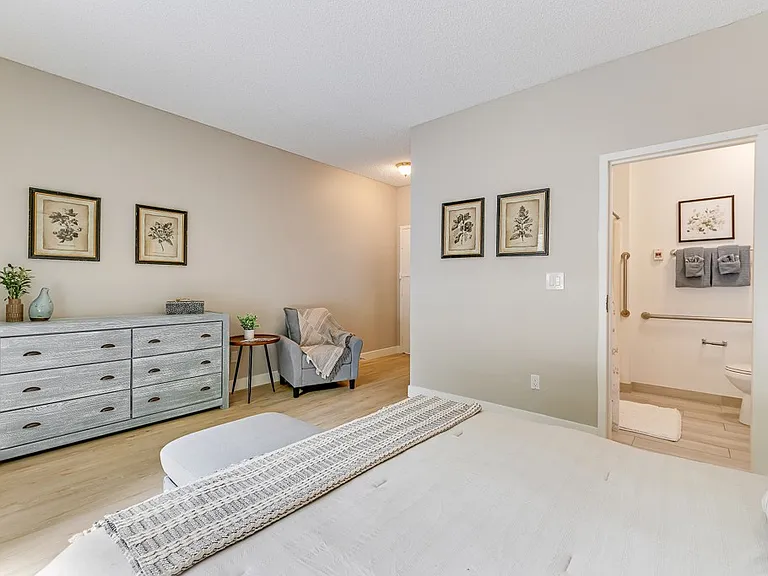 Encinitas Senior Living - 55+ Active Adult Apartments — Photo 19