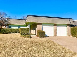 1615 Wilson Rd, Fort Worth, TX 76112