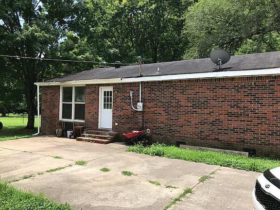 2nd image of 578 Brazier Ln