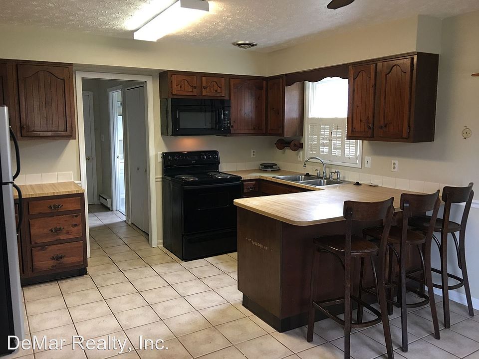 1st image of 7602 Red Fox Dr